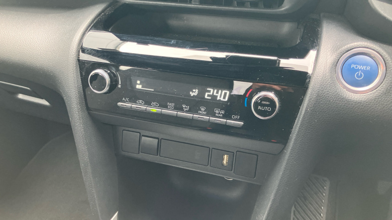 Toyota Yaris Cross 1.5 Hybrid Design 5dr CVT Hybrid Estate